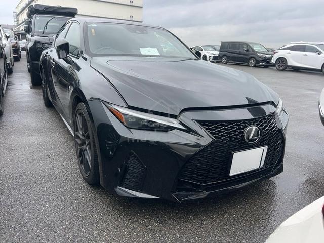 2022 Lexus IS300 2.0 F-SPORT with 360cam Sunroof - 3