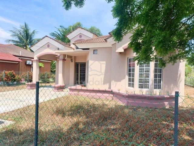 FREEHOLD Bungalow Lot 4197 SQFT, Pantai Sepang Putra, Bagan Lalang 1