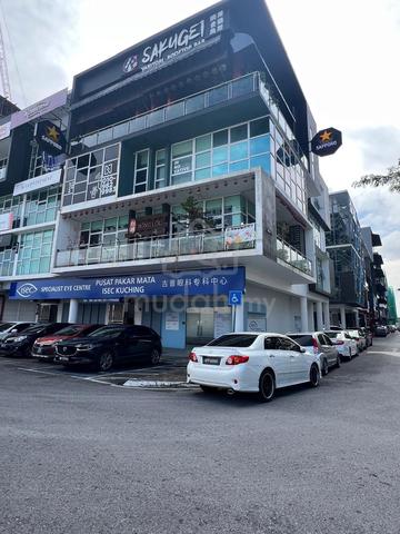 1st Flr Corner Size 2482 ft2 With Lift Facing Main Road Galacity 1