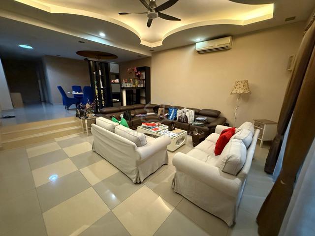 ALAM BUDIMAN @ 2 Storey House Kitchen Cabinet Non Bumi For Sale 1