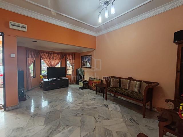 Facing South 【Extended, Furnished】 2 Storey House, USJ 11, Subang Jaya 1