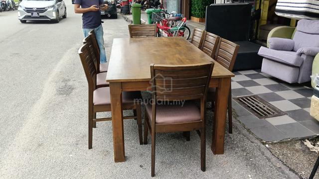 Dining table - photo 2 of 4
