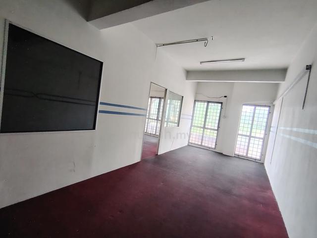 First Floor Office (FACING MAIN ROAD) Pusat Hentian Kajang 1