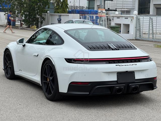 2025 Porsche 911 3.6 CARRERA 4 GTS PCCB HIGH SPEC - 4