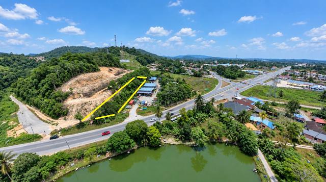 Tanah 0.9 Ekar Non-Bumi Tepi Jalan Utama Dengkil – Zon Komersial! 1