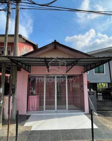 Rumah Kedai Untuk Disewa – Tepi Jalan Wakaf Che Yeh (Depan RTM1) 1