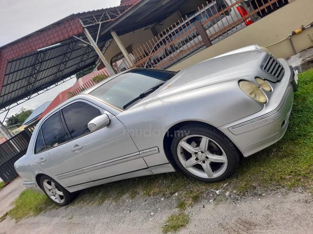 2001 Mercedes Benz E200 CLASSIC (CBU) 2.0 (A) - 4
