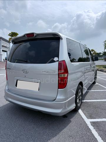 2010 Hyundai GRAND STAREX 2.5 ROYALE (A) - 3
