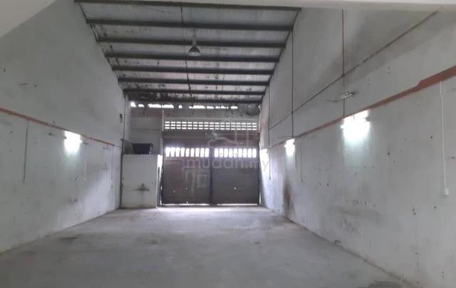 Rantau Panjang 1.5 Storey Links Factory Build Up 3000 SF 1
