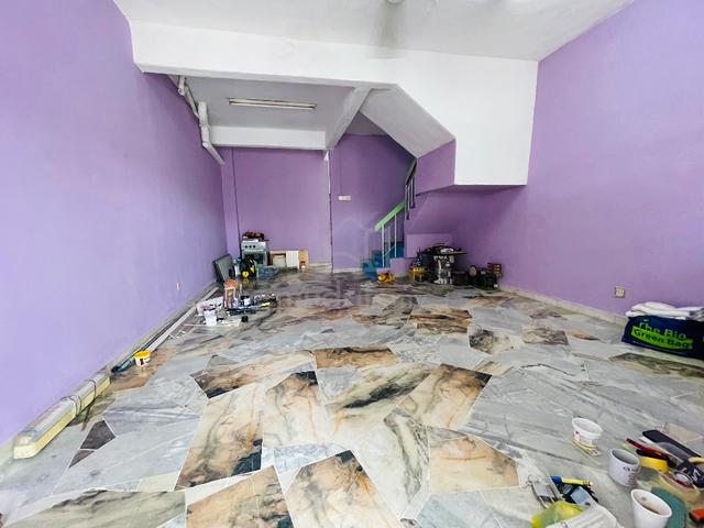 Murah Mampu Milik & Cat Baru 2 Storey Taman Puchong Intan 1