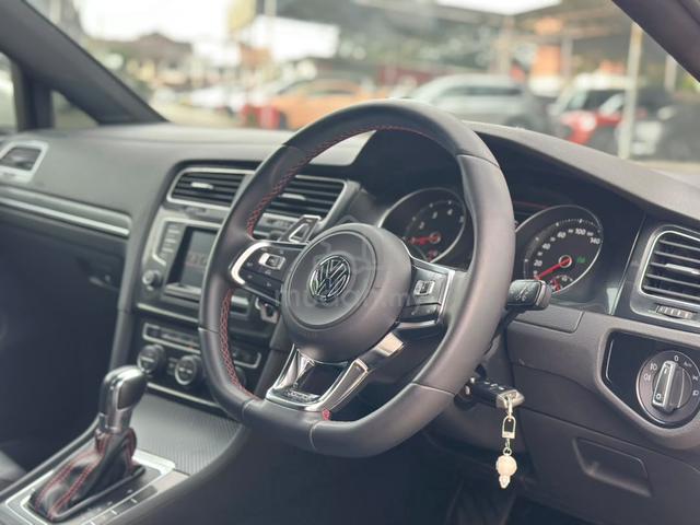 2013 VOLKSWAGEN GOLF 2.0 GTI/ POP&BANG/MK7.5 LiGHT - 2