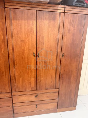 3 door and 2 door Wardrobe - photo 3 of 5