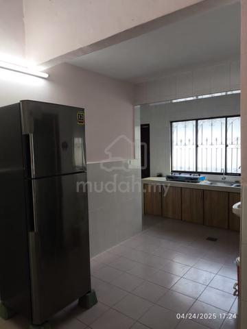 Kepong Baru 1 Storey Partial Furnished For Rent !!! 4