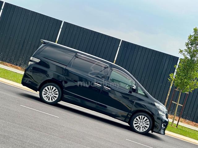 TOYOTA VELLFIRE 2.4 Z FACELIFT🔥FULL LOAN✅CARKiNG - 2