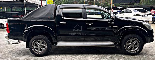 2015 Toyota HILUX 2.5VNT (A)4X4,LEATHER-SEAT 🔥 - 3