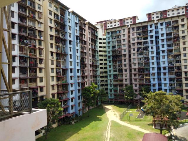 Apartment Abdullah Hukum 1