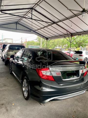 2013 Honda CIVIC 1.8 S (A) - 4
