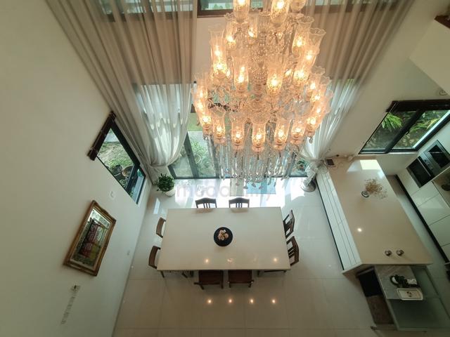 Freehold Open END LOT 3 Storey Bungalow House Cyberjaya With LIFT 1