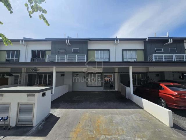 [5 ROOMS] Double Storey Kita Mekar Terrace at Cybersouth, Dengkil 1