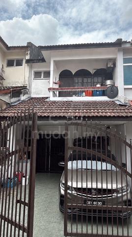 2 storey house for rent 1