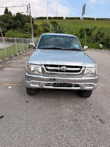 2004 Toyota HILUX 2.5 SR TURBO MY03 KDN190 (A) - 1