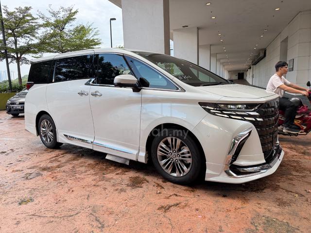 2025 Toyota ALPHARD 2.5 Z BEST OFFER IN TOWN - 4