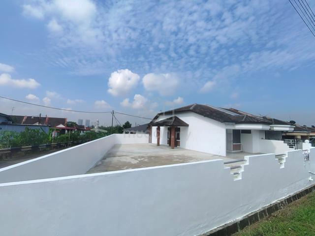 Jalan Rumbia 7x Taman Daya Single Storey Corner House Sale Johor 1