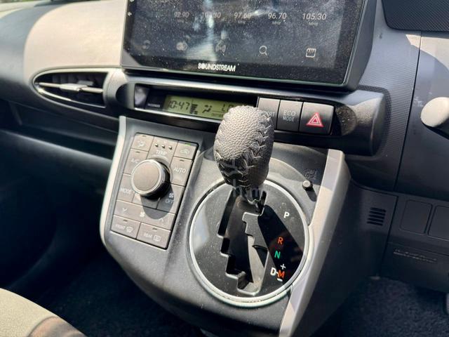 2011 Toyota WISH 1.8 S (A) 1YEAR FREE WARRANTY - 5