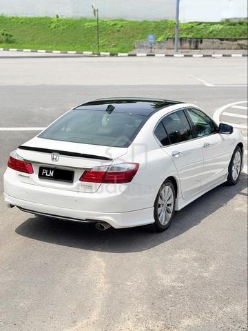 2014 Honda ACCORD 2.0 Full Spec - 4