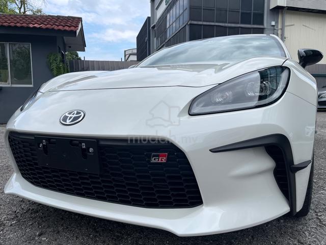 2022 Toyota GR86 2.4 RZ (M) RED & BLACK INTERIOR - 2