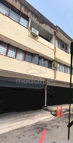 3-STOREY SHOP LOT Persiaran Desa Ampang, Taman Sri Ampang for SALE‼️ 1
