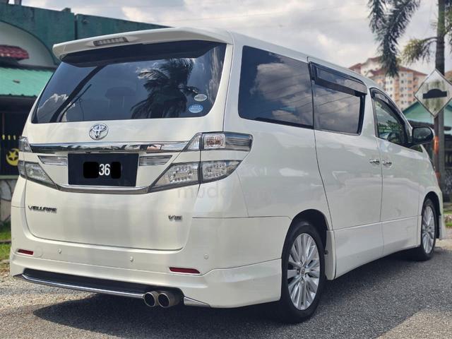 BLACK INTERNIOR FULLY LOADED toyota vellfire 3.5 - 2