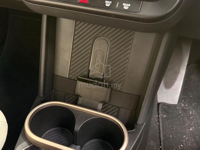 2024 Mini Cooper C 1.5L (T) 3-cylinder - 3