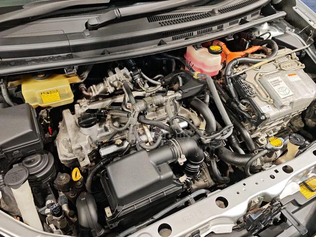 2013ToyotaPriusC Hybrid 1.5(A)B/ListBolehLoanKedai - 3