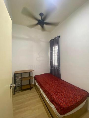 Small Room 1