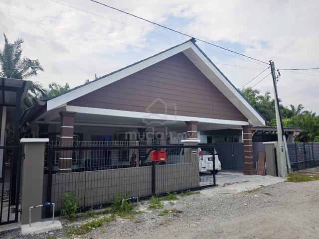 Rumah Landed Kawasan Kampung Untuk Disewa Jenjarom Area 1