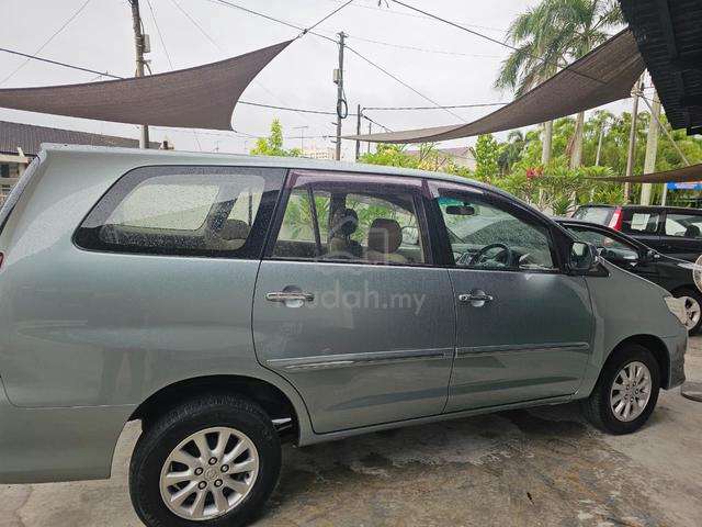 2012 Toyota INNOVA 2.0 G (A) - 4