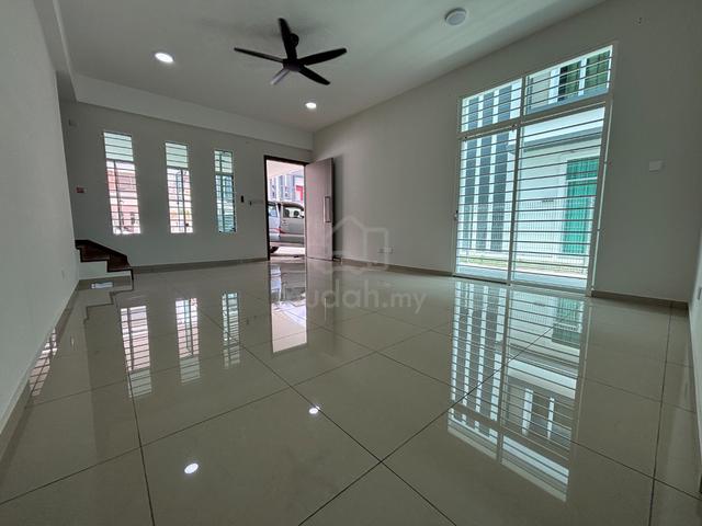 2-Storey Terrace Corner House for Rent, 4Bed 3Bath Tmn Bukit Sepanggar 1