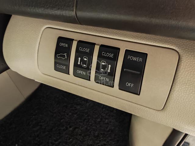 2013 Mazda 8 2.3 MPV (A) B/ListBolehLoanKedai - 5