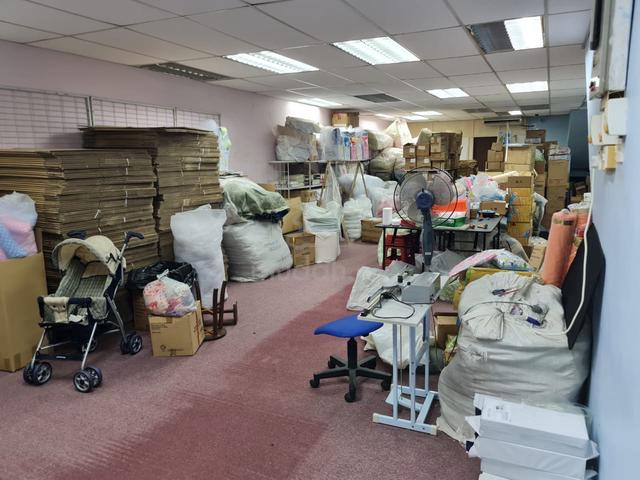 4 Story Shop Taman Sri Jaya 1