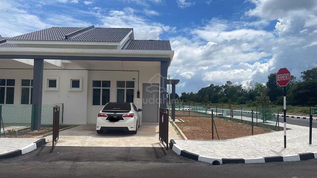 Bandar permata lunas house for rent 1