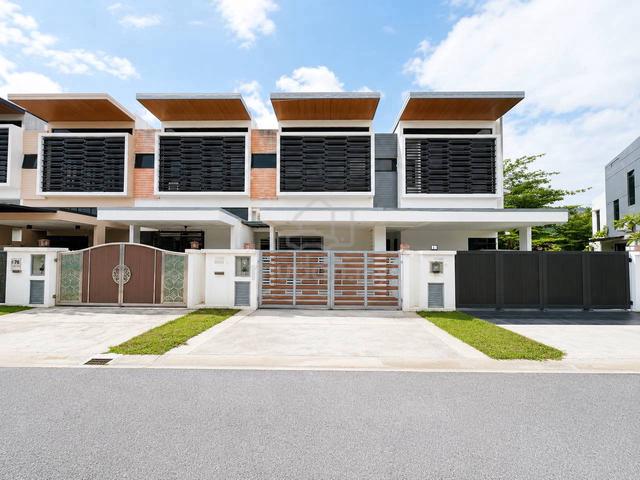NICE UNIT! 2.5 Storey TTDI Grove Phase 10 (IRIS) Kajang 1