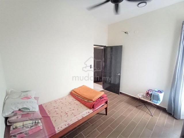 Aura Residence 3