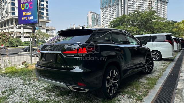 Black interior 2022 Lexus RX300 VERSION L 3 LED - 2