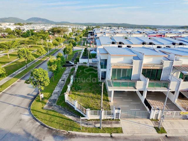CORNER & SEBELAH PLAYGROUND Double Storey Terrace  Hijayu 3D Sendayan 1