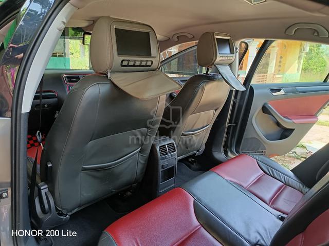 2011 Volkswagen JETTA 1.4 TSI (CBU) (A) - 4