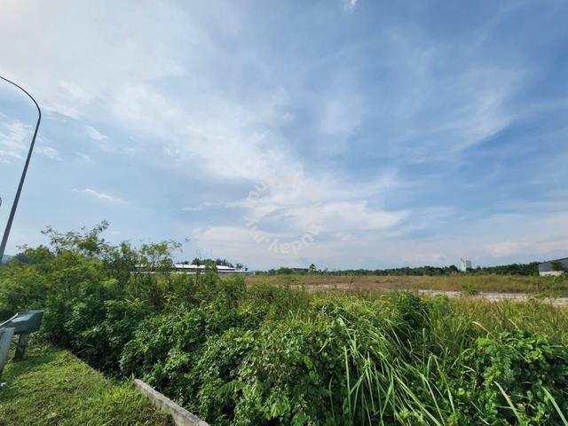 Puncak Alam 3 - acresIndustrial Land (Facing Mainroad) 3