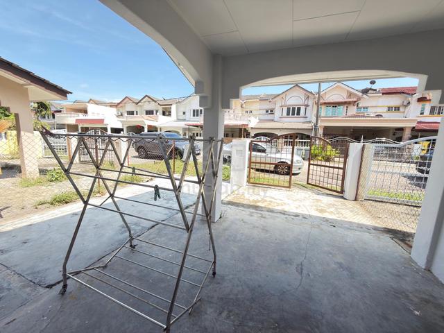 Bukit Beruang Double Storey House For Rent 1