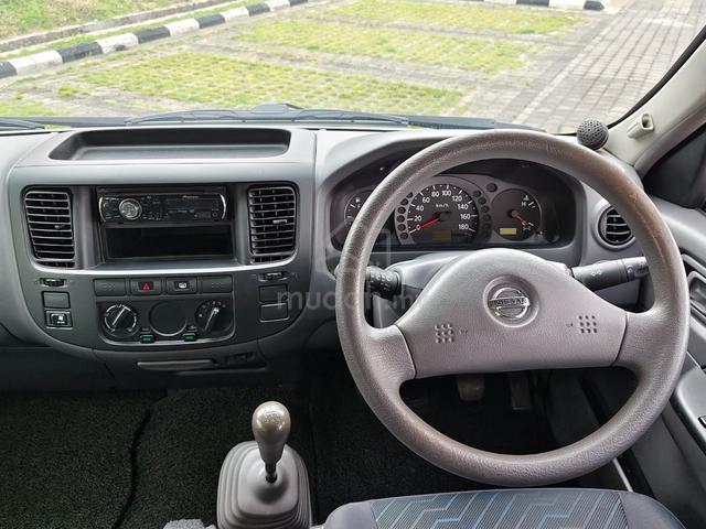 2011 Nissan URVAN 3.0 (M) WINDOW VAN 14 Seat - 5