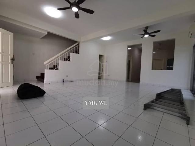 Bandar Botanic Double Storey Corner House Below Value & Good Condition 1